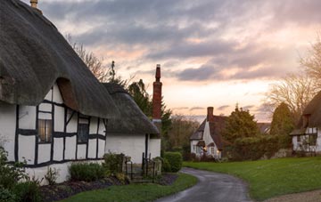 is Linnyshaw thatch roofing popular
